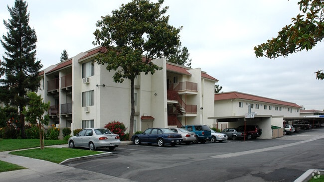 Photo - Casa Real Apartments