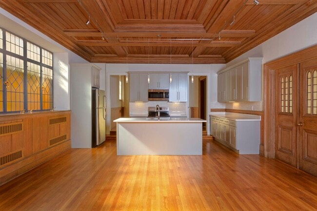 Photo - The Academy Luxury Apartments and Townhomes