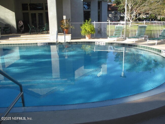 Photo - 2802 Wood Hill Dr Unit 2802