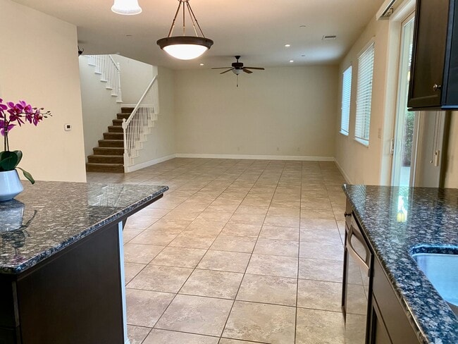 Photo - $3,150 Copper River, Beautiful 4 Bedroom -  E. Via Estrella Dr, Fresno / Gated Community