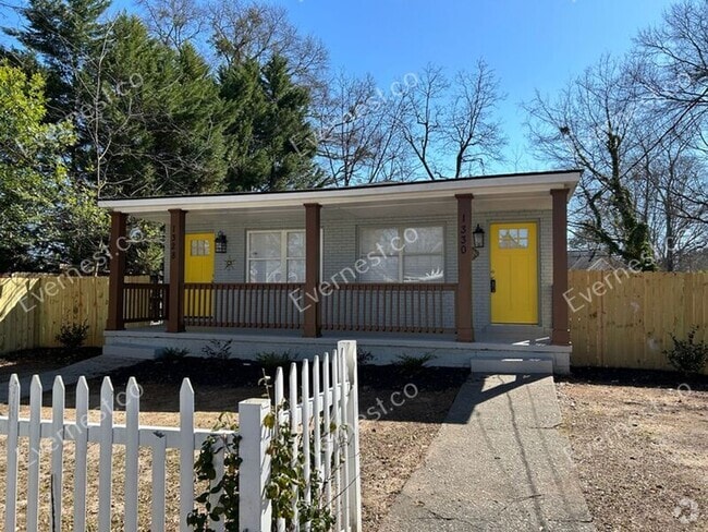 Building Photo - 1330 Sharon St NW Rental