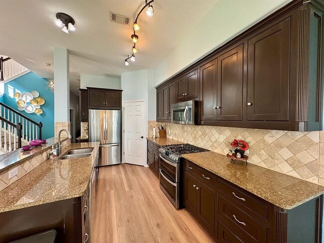 Photo - 1009 Taulbee Ln Unidad H