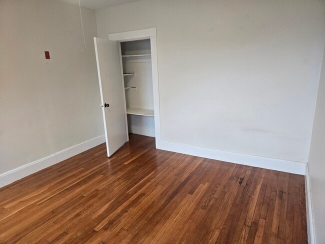 Photo - 124 Bacon St Unit B