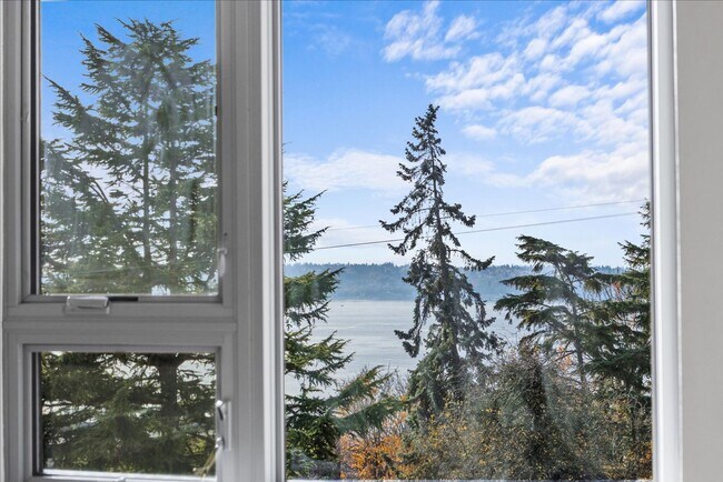 Photo - Walk to all that Downtown Queen Anne Offers! Unidad 301
