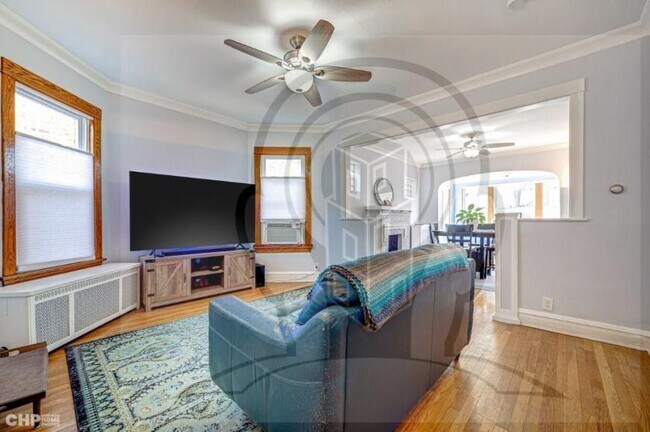 Photo - 3 bedroom in CHICAGO IL 60618 Unit 2