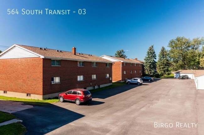 Photo - Cedarwood Apartments