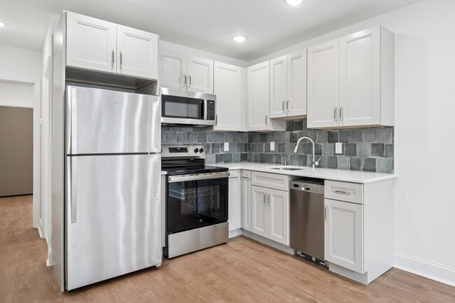 Photo - 2534 S 61st St