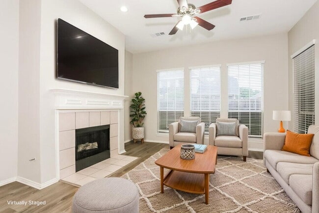 Photo - 4617 Seneca Dr