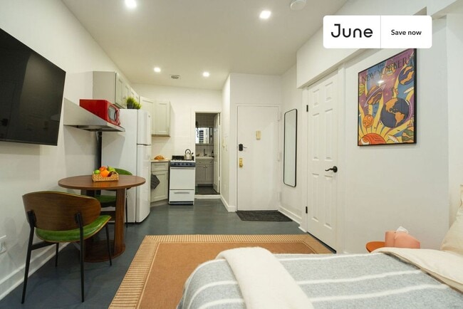 Photo - 324 1/2 East 8 Street Unidad 3B