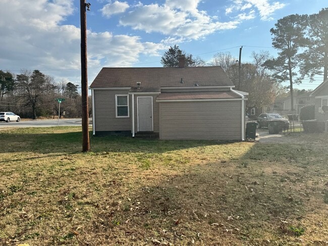 Photo - Welcome to this charming 2 bedroom, 1 bath...