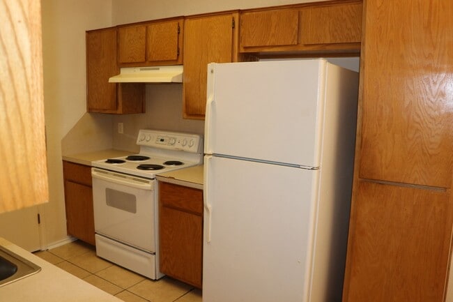 Photo - 2800 Edgefield St Unit B