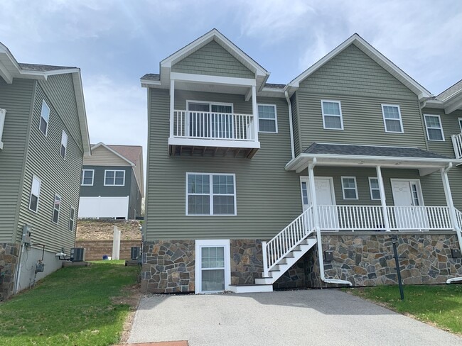 Front - 41 Dieskau St Townhome