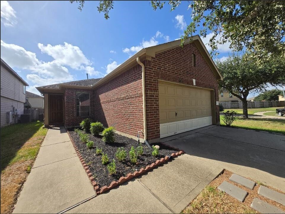 Photo - 18611 White Ash Ln