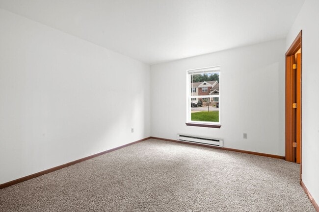 Photo - Weston Pines Apartments