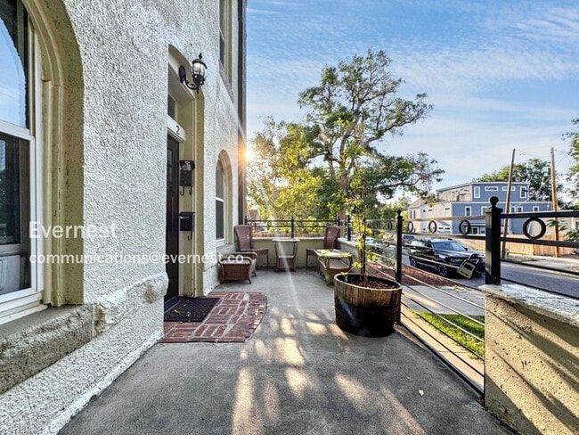 Building Photo - 3127 W 28th Ave Rental