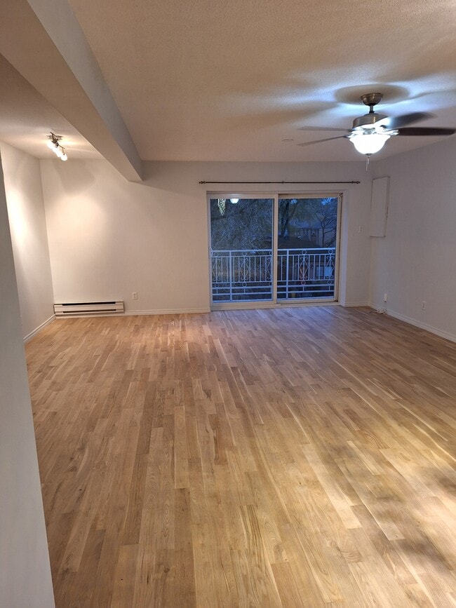 Building Photo - 6 Garrow Av Unit 3