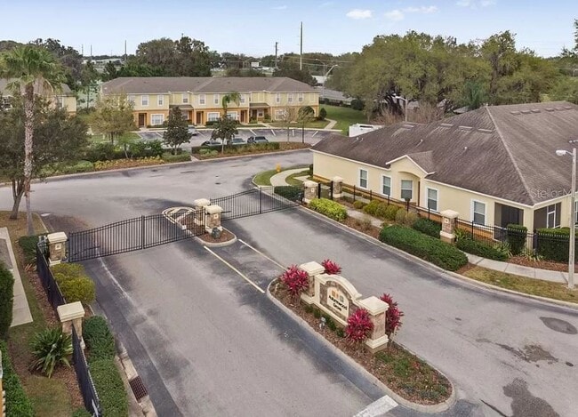 Photo - 4093 Shade Tree Ln