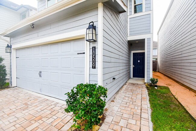 Photo - 10509 Blankiet Ln.