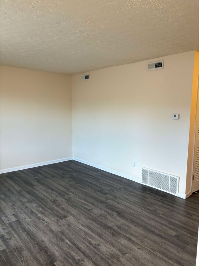 Photo - 1301 Kenilwood Way