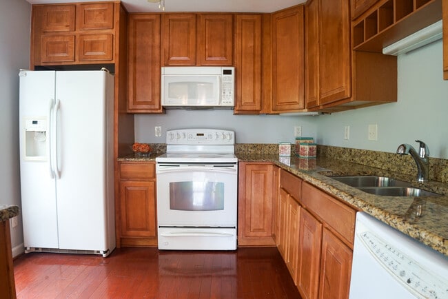 Photo - 2816 Emma Lee St Unit 301