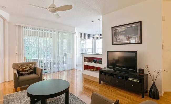 Photo - 7314 Meeting St