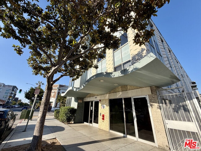 Photo - 250 Linden Ave Unidad 201