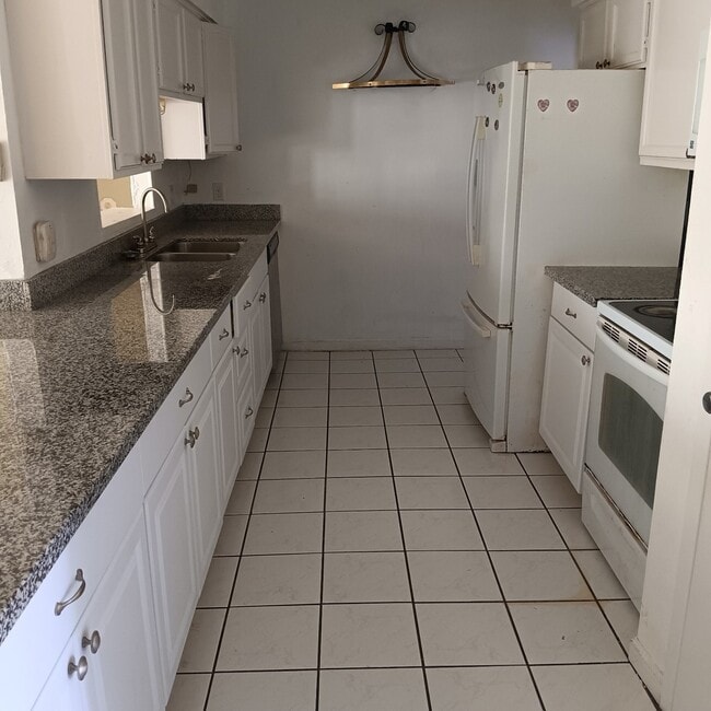 Photo - 13807 Towne W Blvd