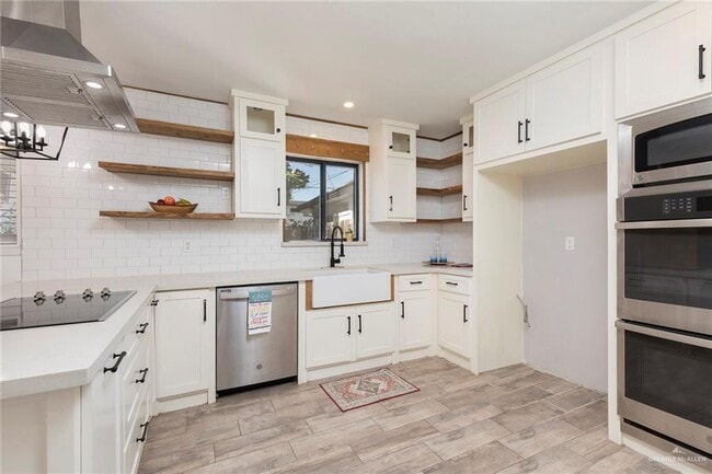 Photo - 21 Orchid Ave