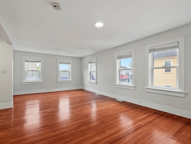 Photo - 17 Bradford St Apartment Unit 1