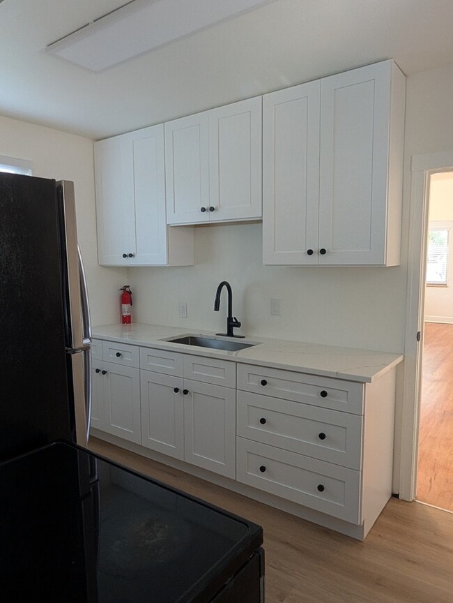 Newly renovated 3 bed/1bath in the heart of Denver