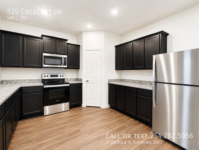 Photo - 325 Crescent Dr
