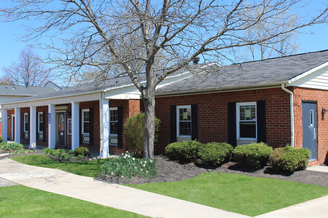 Building Exterior - Sutton Place Apartments