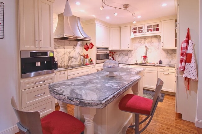 Photo - Luxury Living with Breathtaking City Views – Stunning Furnished 3BR/3BA in Bayfront Tower Unit 1014