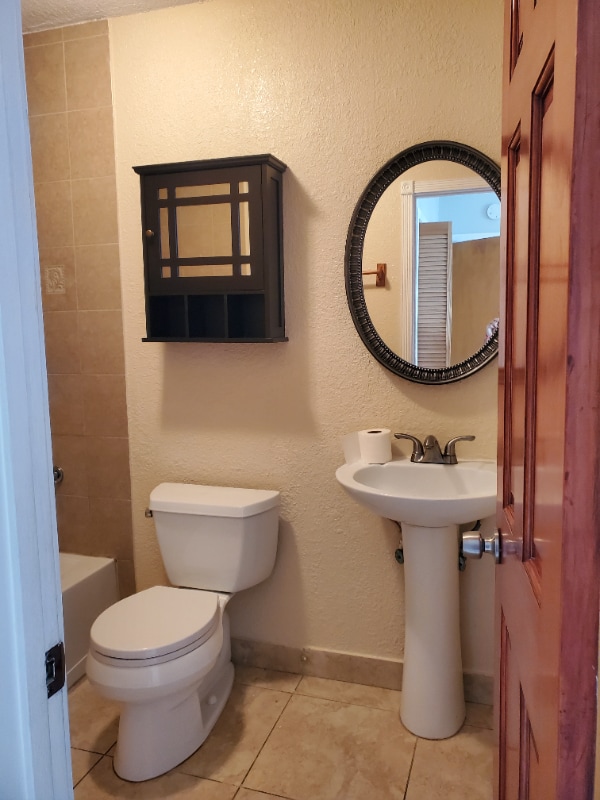 Photo - 1551 W 43rd Pl