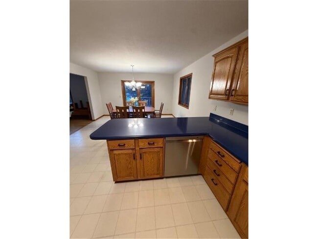 Photo - 1072 Buck Ridge