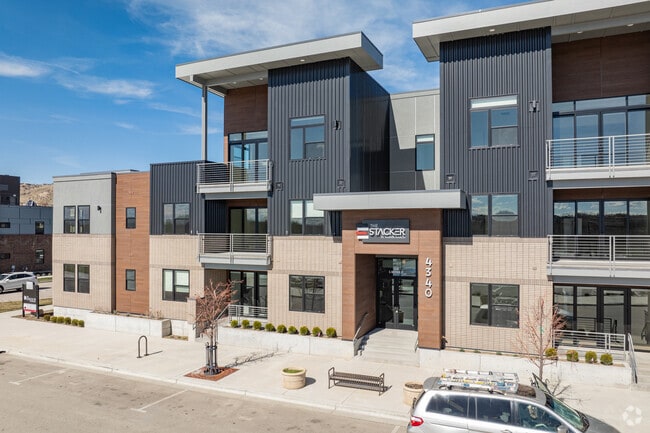 Entrada - The Cut at Harris Ranch