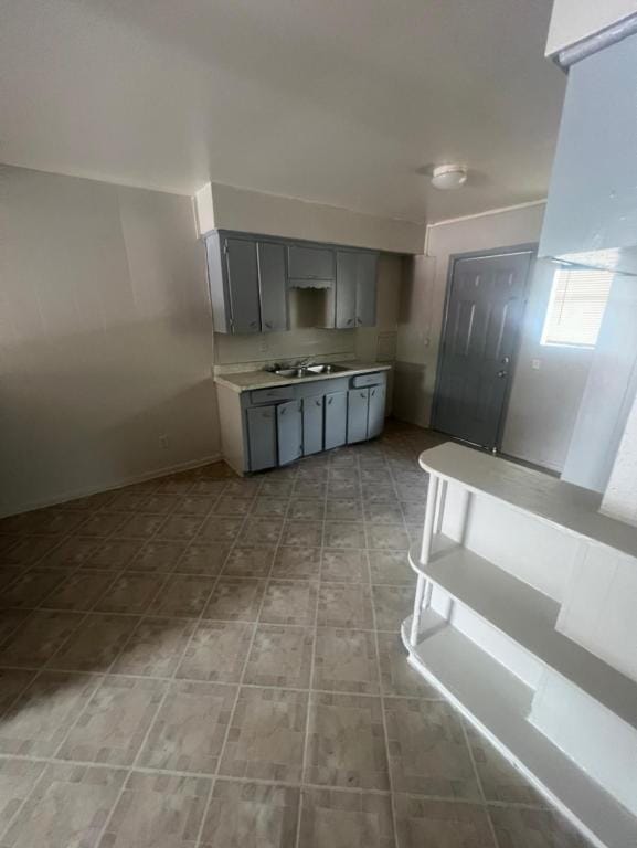 Photo - 5432 Makeig St