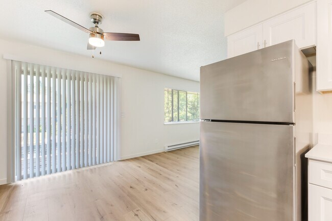 Photo - West Royal Apartments