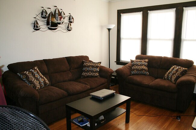 Photo - 1941 Grove Ave Unidad 4B