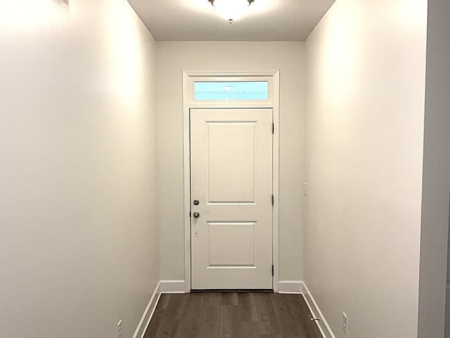 Photo - 5702 Lakemont Dr