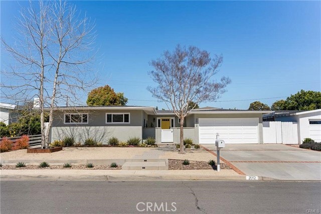 Building Photo - 2012 Diana Ln