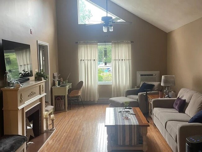 200 Woodlawn Ave Unit 315