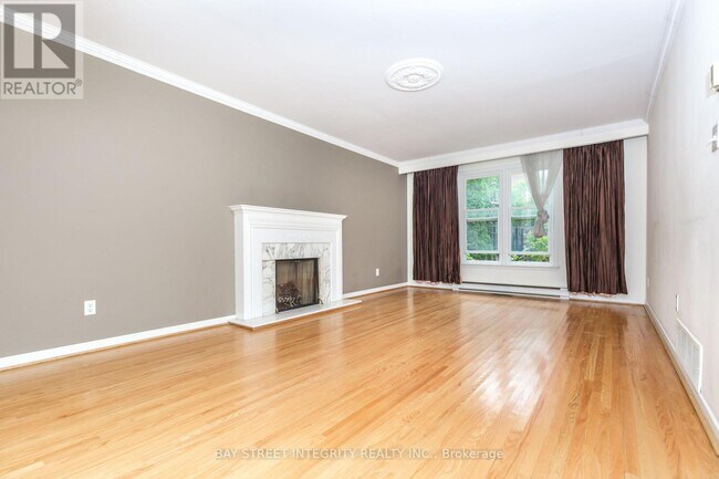 Photo - 70 Mossgrove Trail