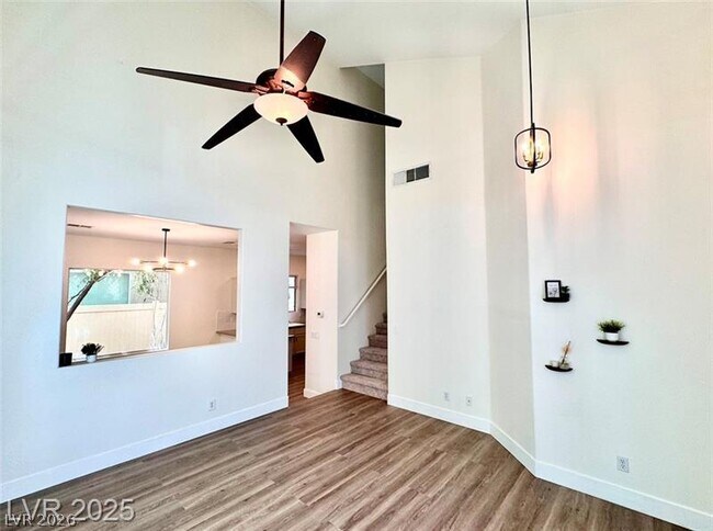 Photo - 1529 Tillman Falls Ave