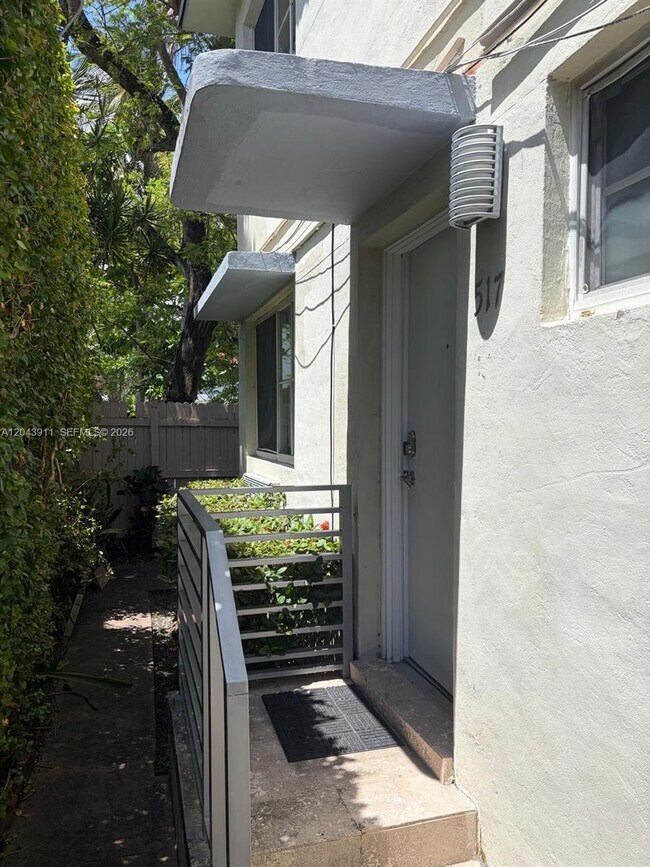503 75th St Unit 517