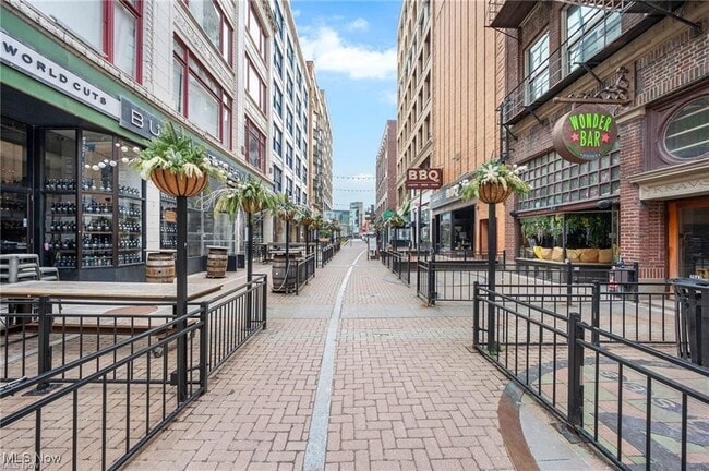 Photo - 2077 E 4th St Unit 8E