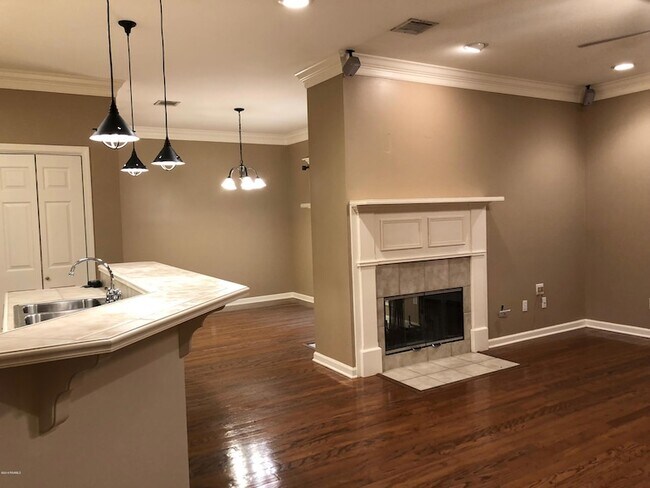 Photo - 112 Cherry Bark Ln