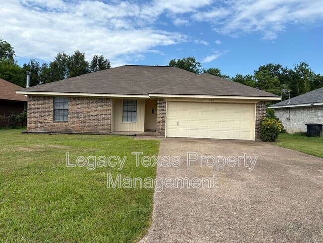 Building Photo - 203 Willana Ct