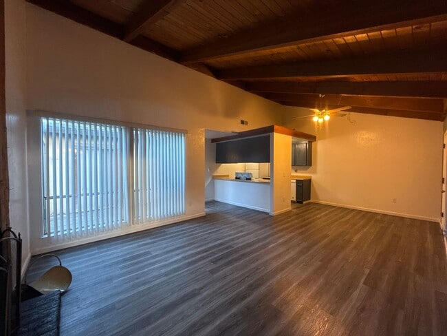 Photo - 7232-7234 Kelley Dr Unidad 7234 Kelley Dr