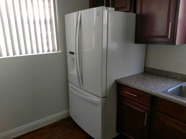 Photo - ***MOVE IN SPECIAL*** 3 Bedroom 2 bathroom Northwest condo